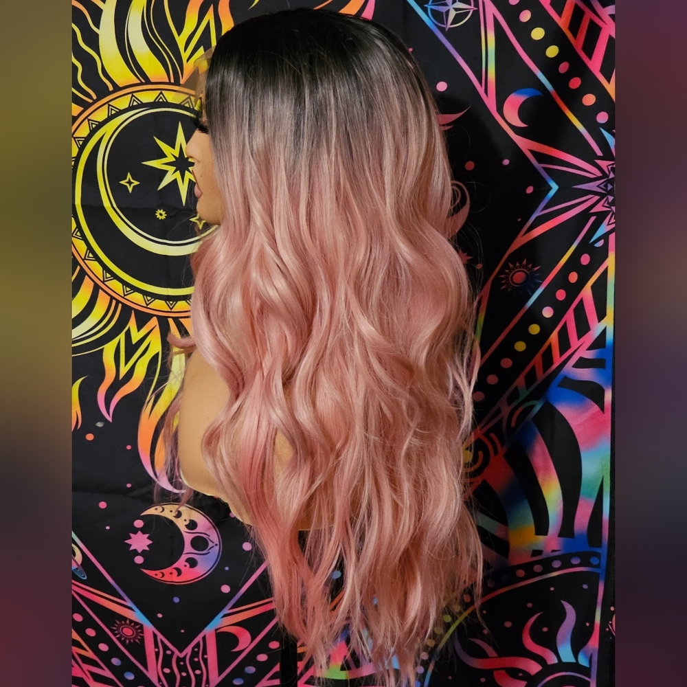 Wig - Picture 2 of 3